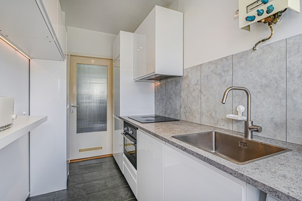Medium property photo - Saffierhorst 186, 2592 GN Den Haag